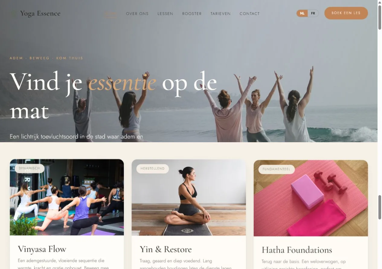 Screenshot van de Yoga Essence demo-homepage